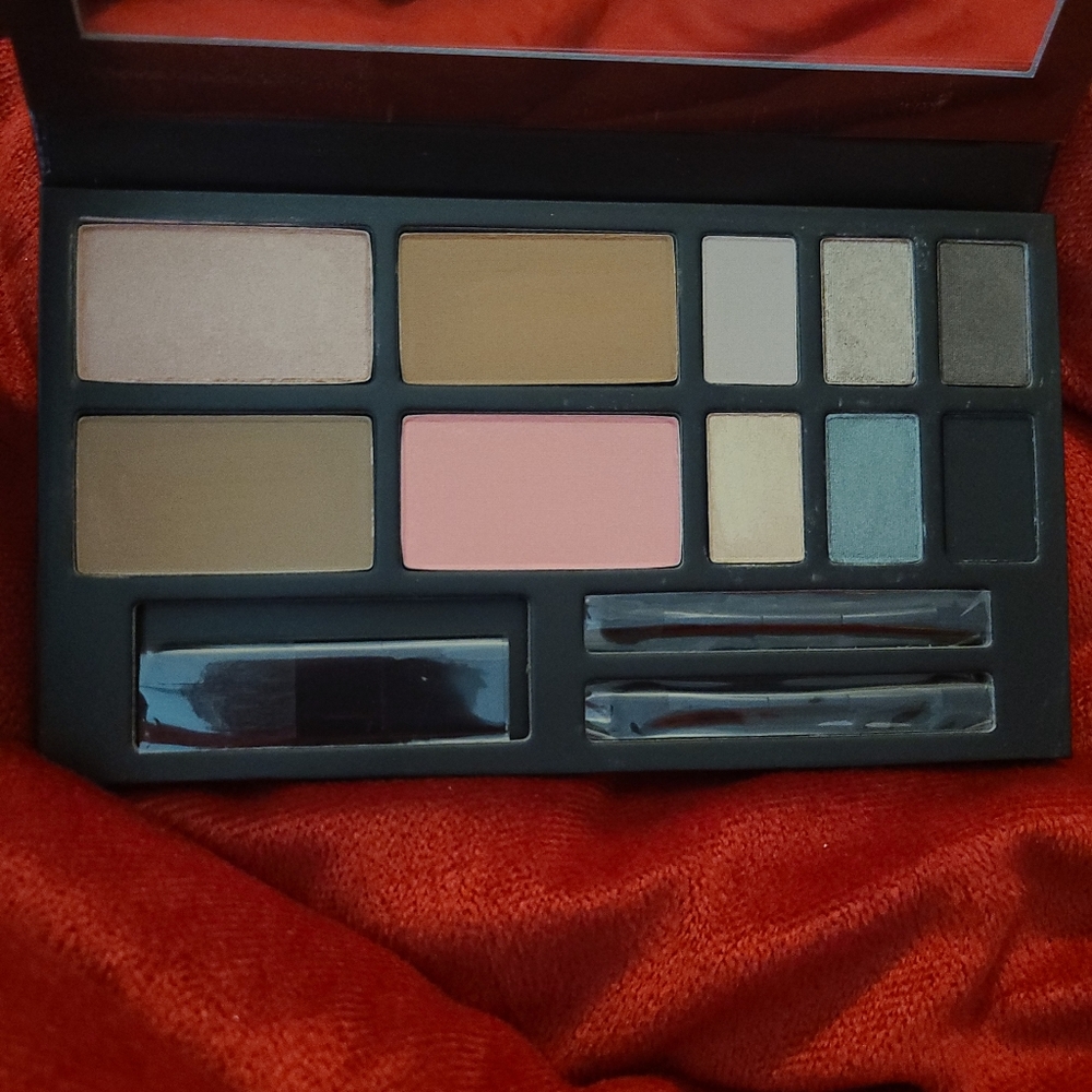 Kevyn Aucoin The Art of Makeup Pallete